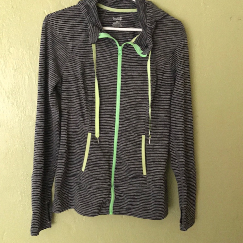LUKKA PERFORMANCE HOODIE